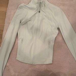 Null Lululemon define jacket cropped size 2